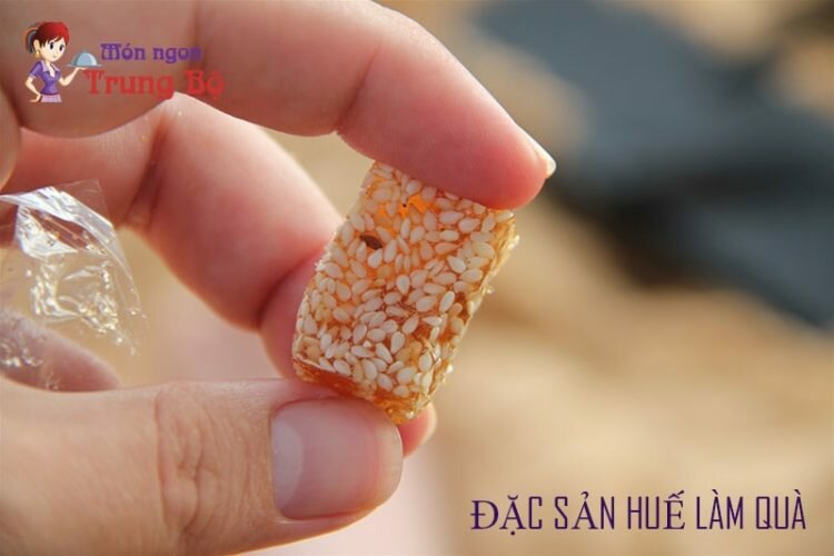 5 món đặc sản bạn nên mua về làm quà khi đến Huế 6 món đặc sản bạn nên mua về làm quà khi đến Huế